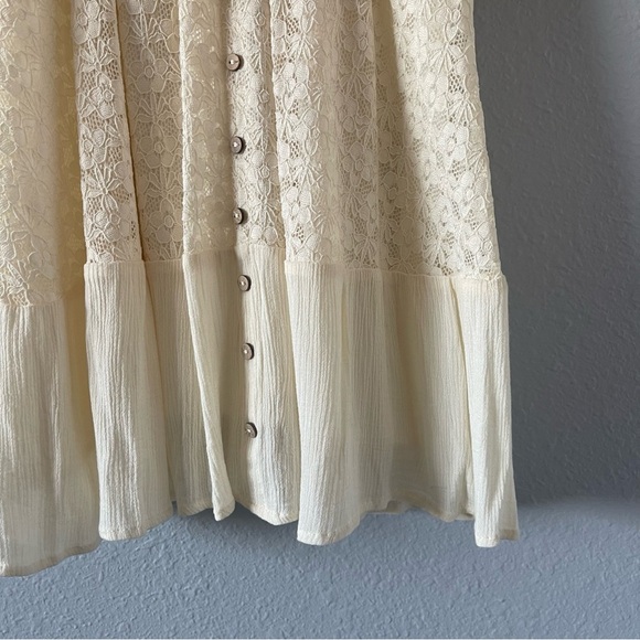NWT PaperMoon Ivory Lace Smocked Waist Boho Flowy Mini Dress Women's Size Medium - Picture 9 of 12